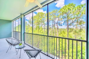 Apartment - Upstay - Modern Condo w Pool Hot Tub and Sauna (Winter Garden)
