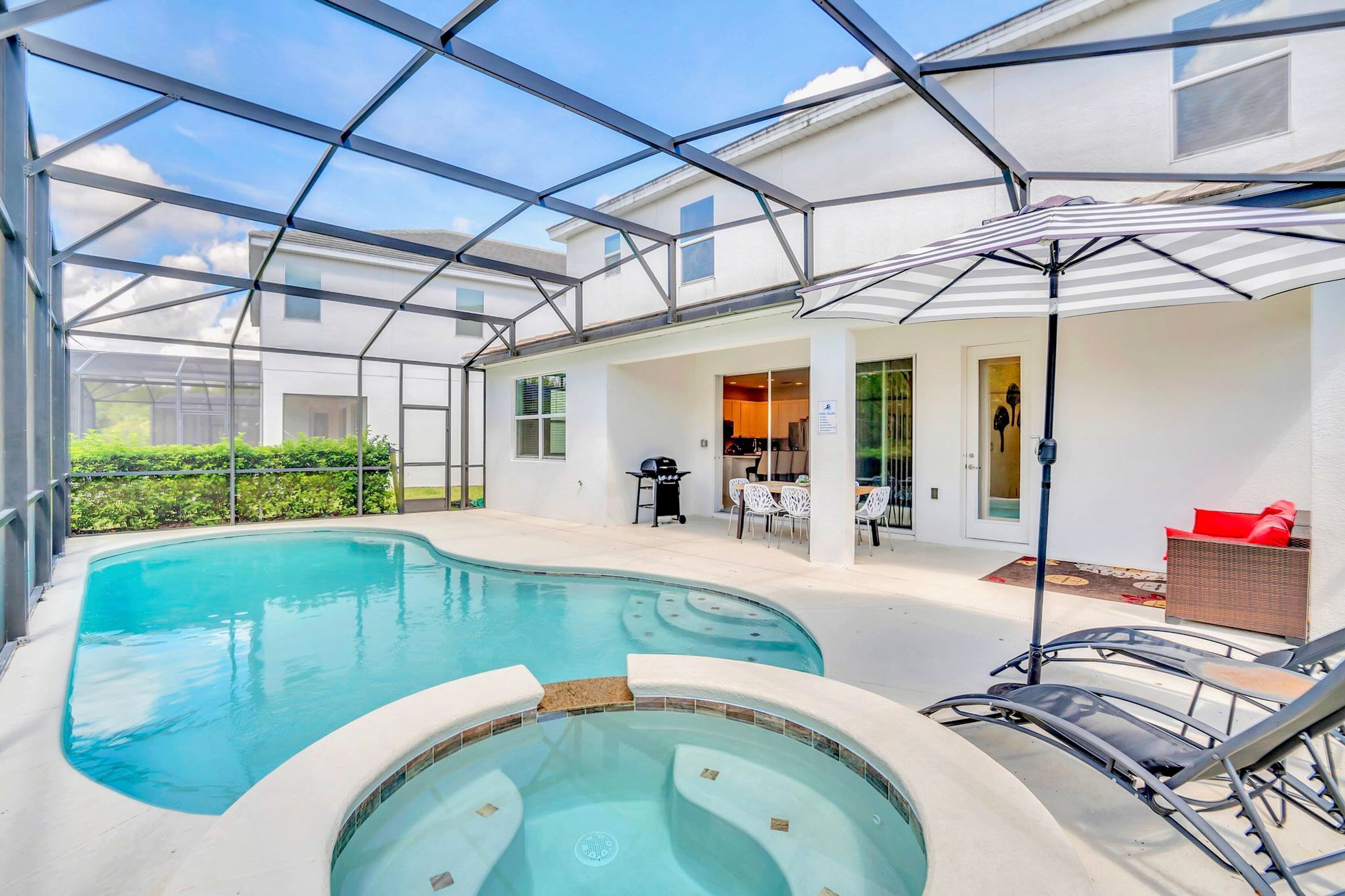 House | 5 bedrooms, Internet