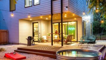 House | 5 bedrooms, Internet