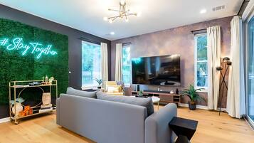 House | 5 bedrooms, Internet