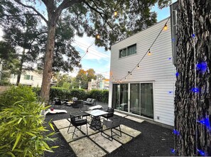 Villa | 5 soverom, skrivebord og internett