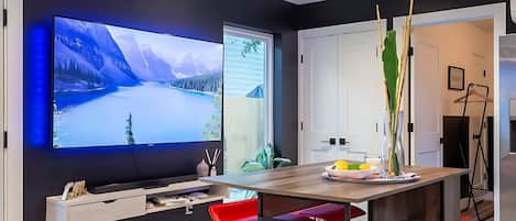 House | 6 bedrooms, Internet