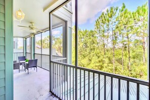 Apartment - Modern 3BR Condo Near Disney- Pool and Hot Tub (Winter Garden)
