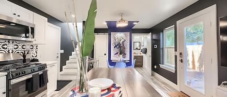 House | 3 bilik tidur, Internet