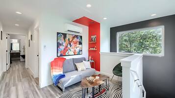 3 bedrooms, Internet