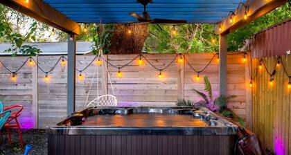 Heated Pool Haven w Hot Tub Downtown 3 mi