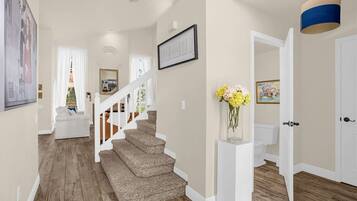 House | 4 bedrooms, Internet