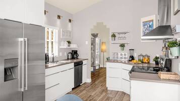 House | 4 bedrooms, Internet