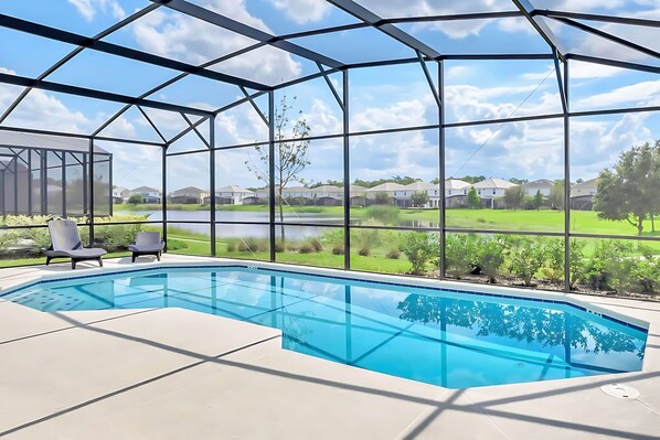 House | 6 bedrooms, Internet - Near Disney Home With Movies Pool Deck BBQ (Kissimmee)