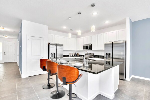 House | 10 bedrooms, Internet - Upstay - Pet-friendly 20guest Home w Pool Hot Tub (Kissimmee)