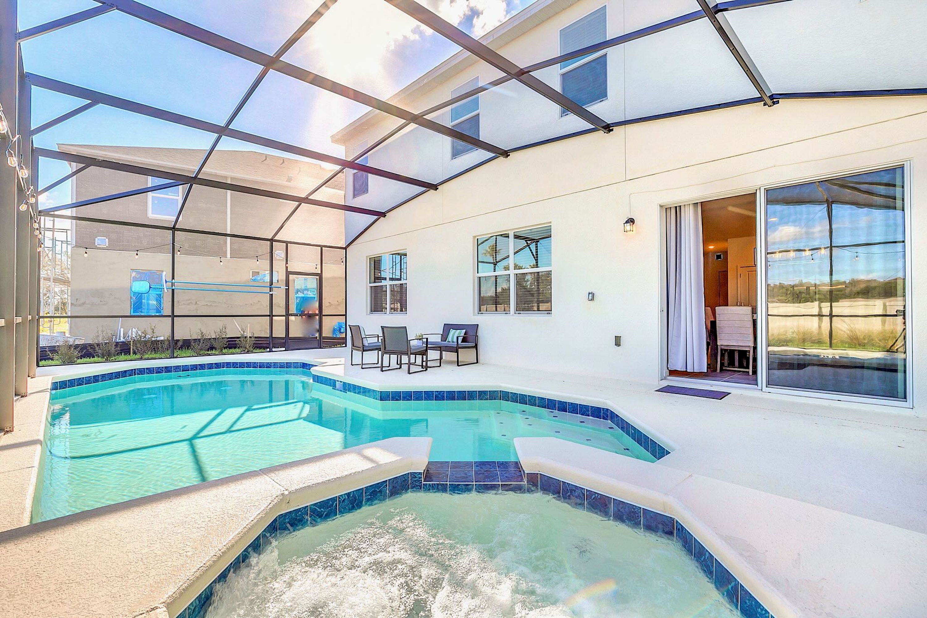 Casa | 8 dormitorios y Internet