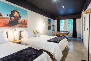 House | 10 bedrooms, Internet