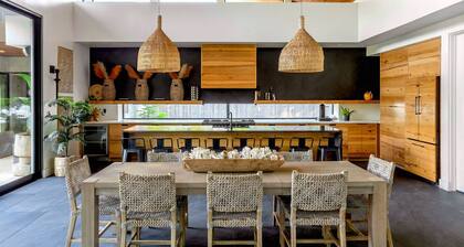 Eastside Mansion Pool Rainey St 7 min Drive