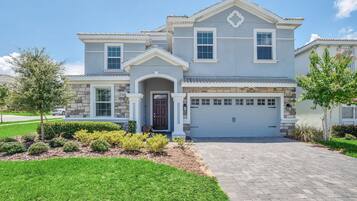 House | 8 bedrooms, Internet