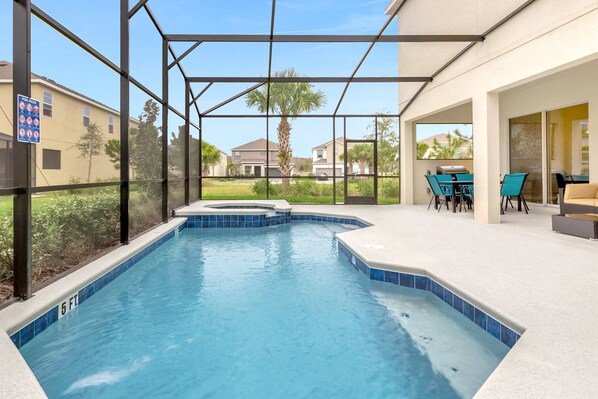 Hus | 12 soverom og internett