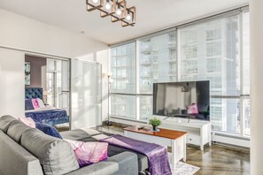 Apartment - Luxury 2BR Condo - Downtown City Views (Calgary)
