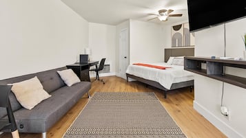 Studio, Accessible | Meja, Internet