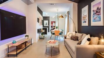 House | 8 bedrooms, Internet