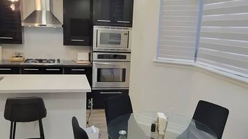 Apartemen, akses difabel | 2 kamar tidur