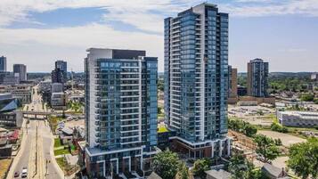 Apartemen | 2 kamar tidur dan internet