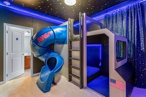 Ferienhaus | 8 Schlafzimmer, Schreibtisch, Internetzugang