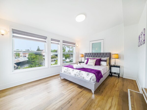 Apartment | 3 bedrooms, Internet - Pet Friendly 3BR Apartment in Bobcaygeon (Kawartha Lakes)