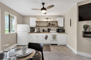 Apartament | Escriptori i Internet 