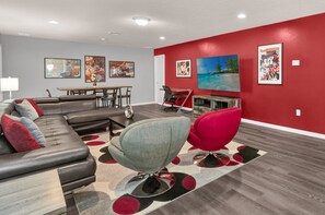 House | 8 bedrooms, desk, Internet - Upstay - Mickey Themed Mansion w Pool and Hot Tub (Kissimmee)