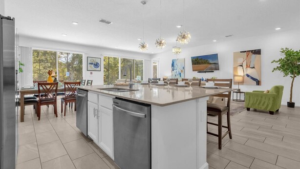 10 bedrooms, Internet - Upstay - Gator Getaway w Pool Hot Tub Theme Rooms (Kissimmee)