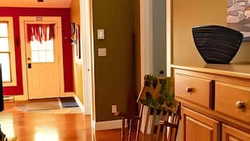 Rumah | 2 kamar tidur dan internet
