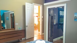 2 bedrooms, high-speed internet - Cozy Cabin in the Forest (Northern Bruce Peninsula)