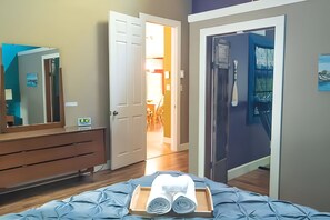 House | 2 bedrooms, Internet - Cozy Cabin in the Forest (Northern Bruce Peninsula)