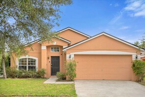 5 bedrooms, Internet - Upstay - Bungalow w Private Pool Hot Tub Lake View (Davenport)