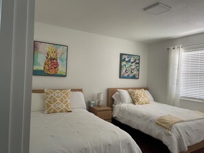 2 bedrooms, WiFi, bed sheets - Direct waterfront home on the Gulf of Mexico. Dunedin.  (Dunedin)