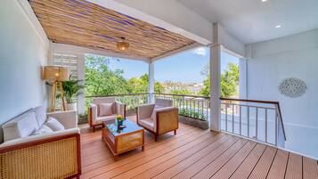 Royal Villa | 1 bedroom, free WiFi, bed sheets