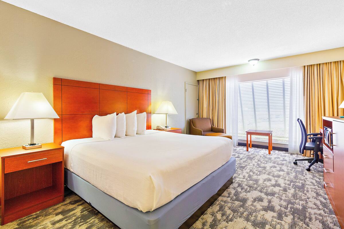 Deluxe Single Room