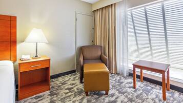 Deluxe Single Room | Desk, blackout drapes, iron/ironing board, free WiFi