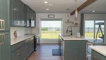 微波炉、烤箱、炉灶、洗碗机