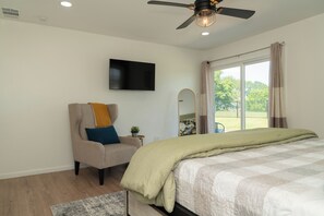 3 bedrooms, iron/ironing board, travel cot, WiFi