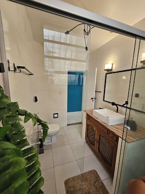 Towels, toilet paper