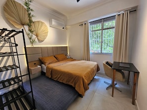 2 bedrooms, desk, iron/ironing board, free WiFi