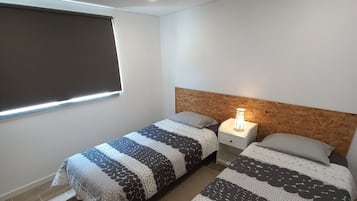2 Schlafzimmer, Reisekinderbett, kostenloses WLAN, Bettwäsche