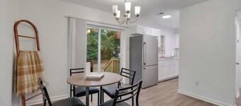 The Renegade - Renovated 3 Bedroom