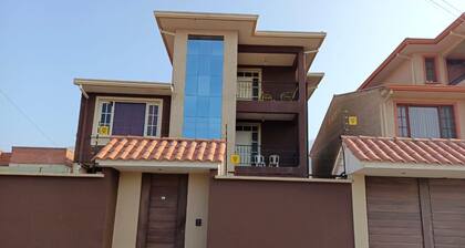 Hermosa casa cĂłmoda, espaciosa y con todas las comodidades