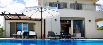 Villa Eudora - Two Bedroom Villa, Sleeps 4