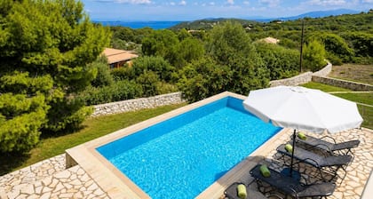 Villa Eudora - Two Bedroom Villa, Sleeps 4