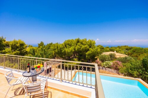 Villa Eudora - Two Bedroom Villa, Sleeps 4