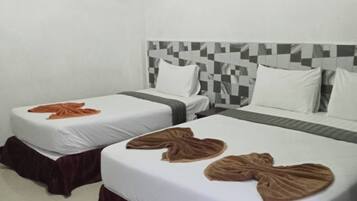 Bureau, rideaux occultants, Wi-Fi gratuit, draps fournis