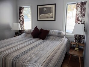 4 bedrooms, iron/ironing board, free WiFi, bed sheets