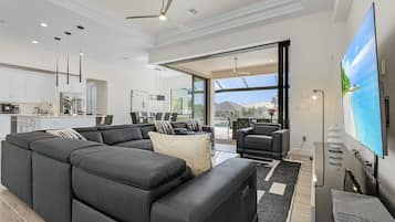 Smart-TV, Stereoanlage